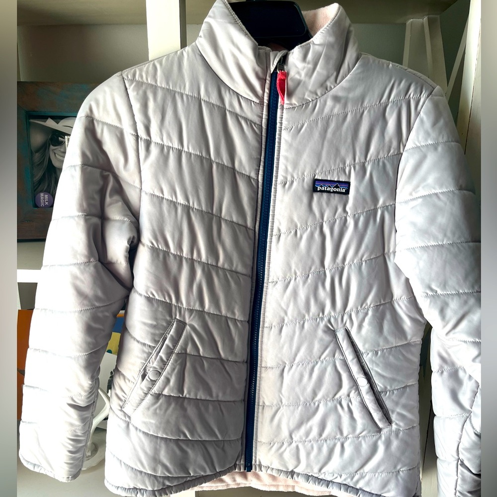 Reversible Patagonia jacket. Sz small